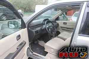 Nissan X-Trail, 2004