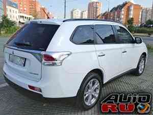 Mitsubishi Outlander, 2013