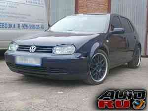 Volkswagen Golf, 2000