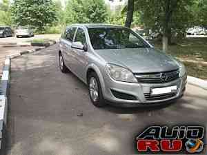 Opel Astra, 2011
