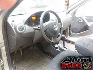Renault Sandero, 2013