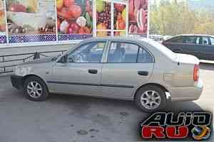 Hyundai Accent, 2010