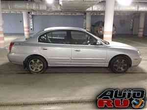 Hyundai Elantra, 2001