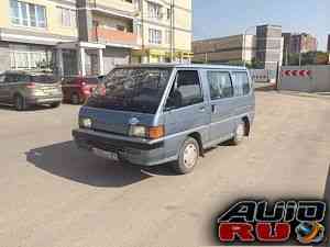 Mitsubishi Delica, 1992