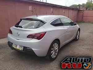 Opel Astra GTC, 2011