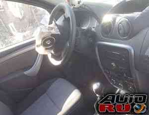 Renault Duster, 2013