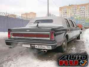 Lincoln Town Car, 1983