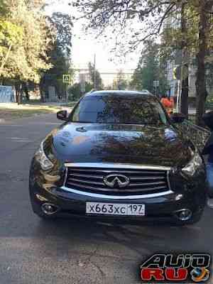 Infiniti FX37, 2012