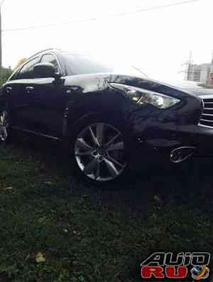 Infiniti FX37, 2013