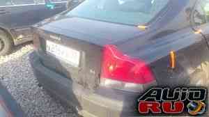 Volvo S60, 2003