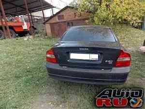 Volvo S80, 2001