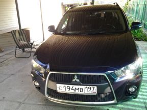 Mitsubishi Outlander, 2011