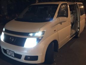 Nissan Elgrand, 2002