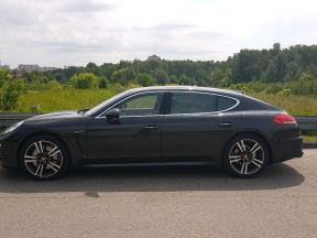 Porsche Panamera 4S, 2014