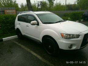 Mitsubishi Outlander, 2010