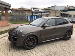 Porsche Cayenne GTS, 2013