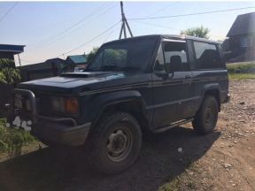 Isuzu Bighorn, 1990