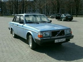 Volvo 240, 1982