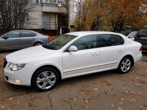 Skoda Superb, 2012