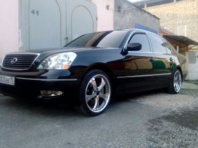 Lexus LS, 2002