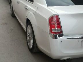 Chrysler 300C, 2011