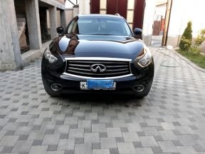 Infiniti FX37, 2011