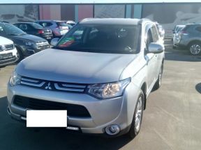 Mitsubishi Outlander, 2014