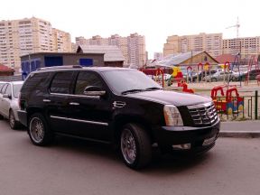 Cadillac Escalade, 2010