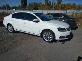 Volkswagen Passat, 2011