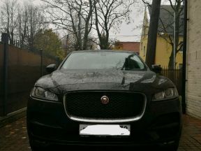 Jaguar F-Pace, 2016