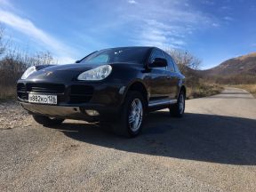 Porsche Cayenne, 2003