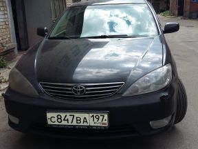 Toyota Camry, 2004