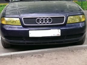 Audi A4, 1988