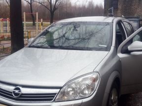 Opel Astra, 2010