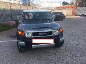 Toyota FJ Cruiser, 2011