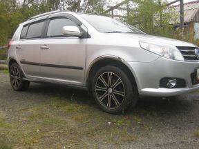 Geely MK Cross, 2013