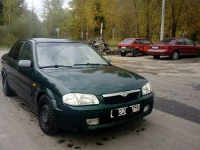 Mazda 323, 1999