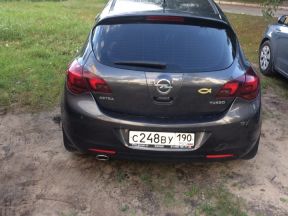 Opel Astra, 2010