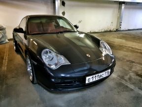 Porsche 911 Carrera 4, 2004