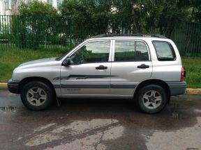 Chevrolet Tracker, 2001