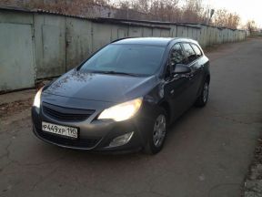 Opel Astra, 2012