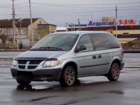 Dodge Caravan, 2003