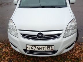 Opel Zafira, 2011