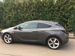 Opel Astra GTC, 2012