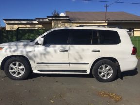 Lexus LX, 2010