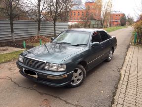 Toyota Crown, 1992