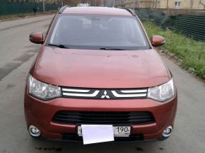 Mitsubishi Outlander, 2013