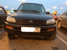 Toyota RAV4, 1995