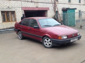 Volkswagen Passat, 1990 фото-1