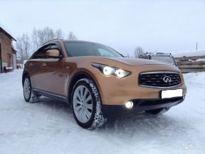 Infiniti FX35, 2009